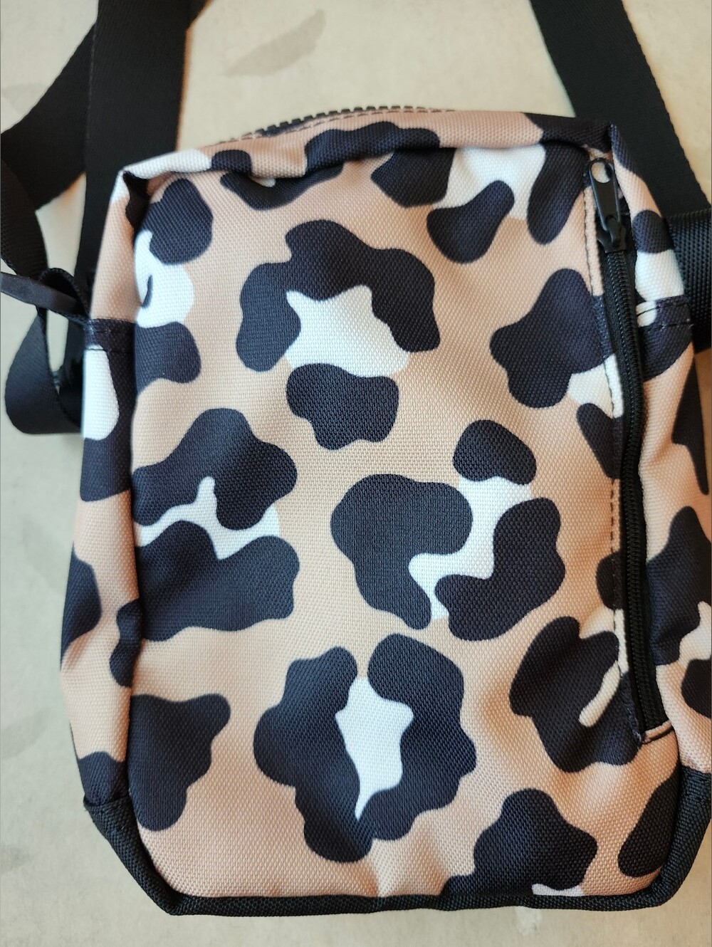 Converse Tan and Black Camo Crossbody Pouch - Picture 3 of 5